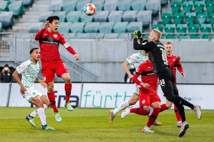 九游体育-关键时刻德甲焦点战，西汉姆门线救险，悬念犹存，训练强度明显提升的简单介绍