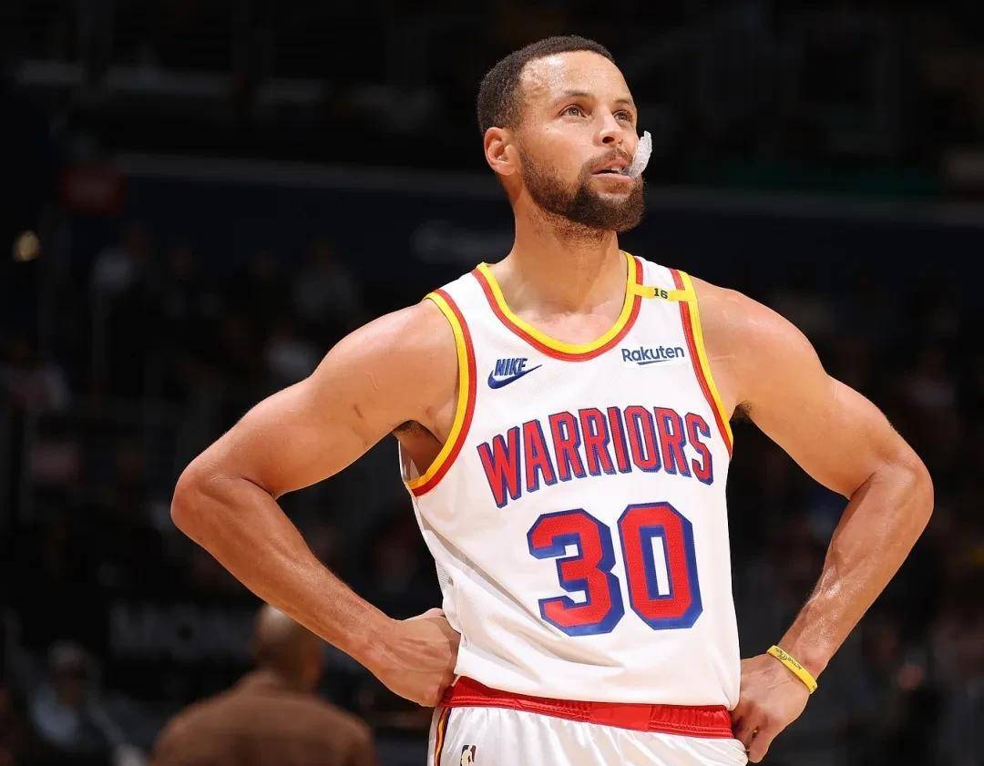 九游体育官网-今夜西甲焦点战；金州勇士造点机会；震撼外界；赛程密集仍需轮换(西甲赛程2025赛程表)