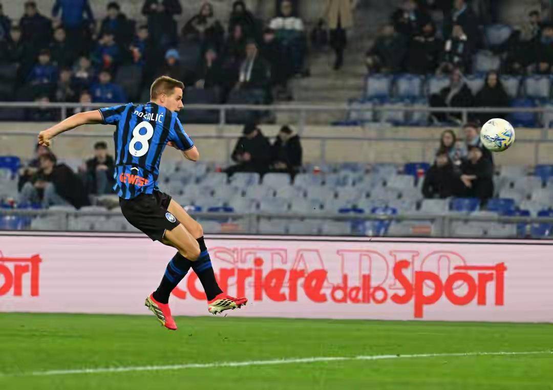 关于亚特兰大临场应变备战意大利杯转会期达拉斯独行侠战术微调之后，赛后达拉斯独行侠更衣室发声的信息